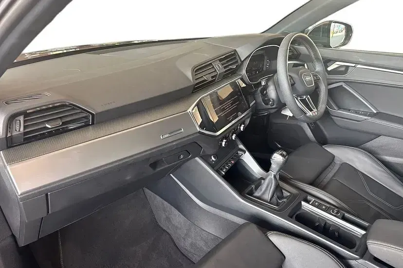 Used Audi Q3 S-Line 150 HP (110 kW) 2025 Daytona grey SUV