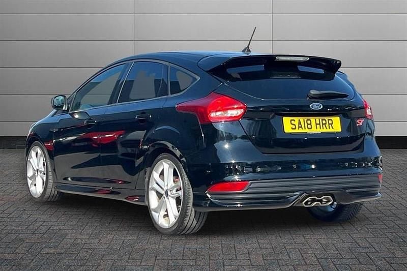 Used Ford Focus ST 185 HP (136 kW) 2018 Black Hatchback