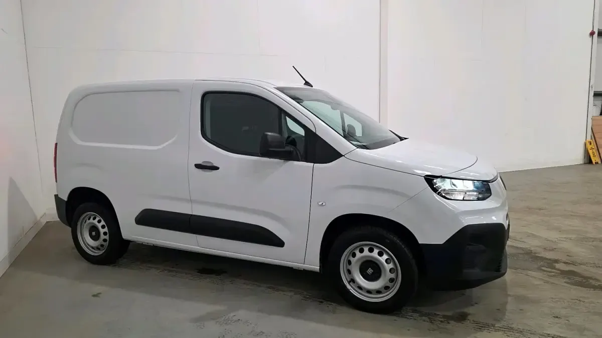 Nowe Fiat Doblò S 100 KM (73 kW) 2026 Biały Minivan