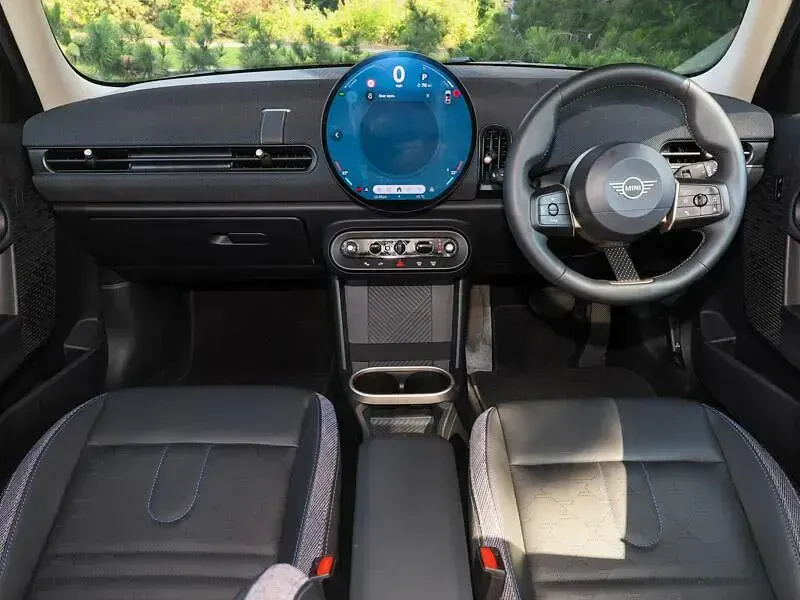 Used Mini Cooper Classic 114 kW (156 HP) 2025 Silver Hatchback