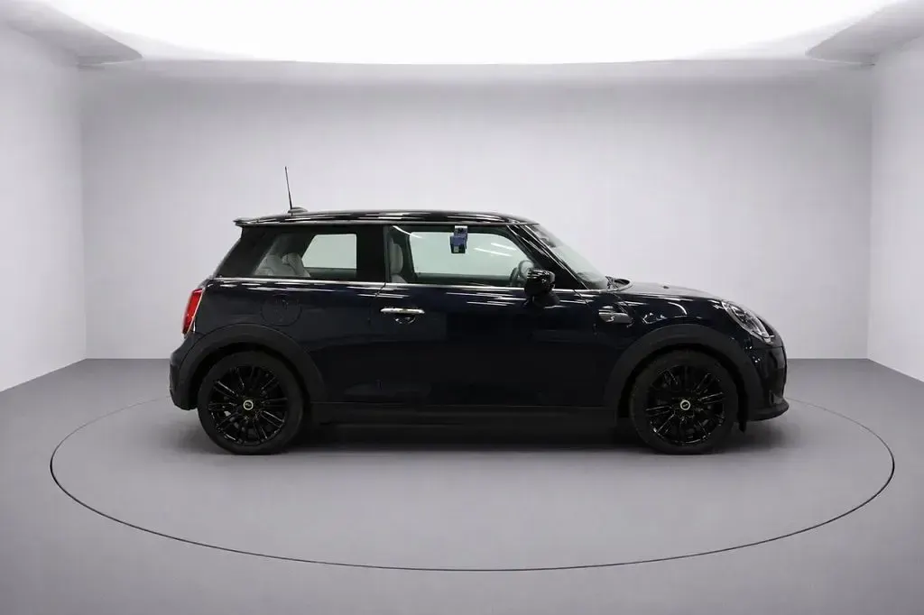 Used Mini Cooper SE Hatch 135 kW (184 HP) 2022 Black Hatchback