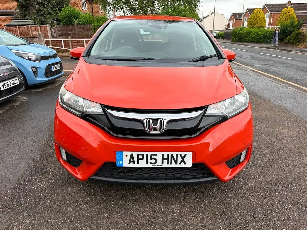 Used Honda Jazz SE 102 HP (75 kW) 2015 Orange Hatchback