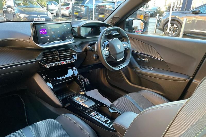 Used Peugeot 2008 GT 134 HP (98 kW) 2025 Blue SUV