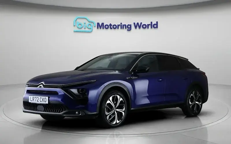 Used Citroën C5 X Shine 225 HP (165 kW) 2023 Blue Estate