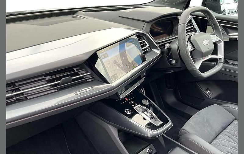 Used Audi Q4 e-tron Black Edition 245 kW (334 HP) 2026 Blue SUV