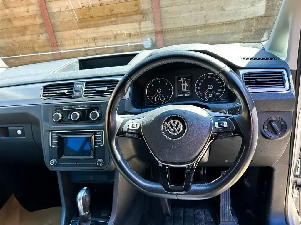 Begagnad VW Caddy Maxi Life 2019 Silver Minibuss