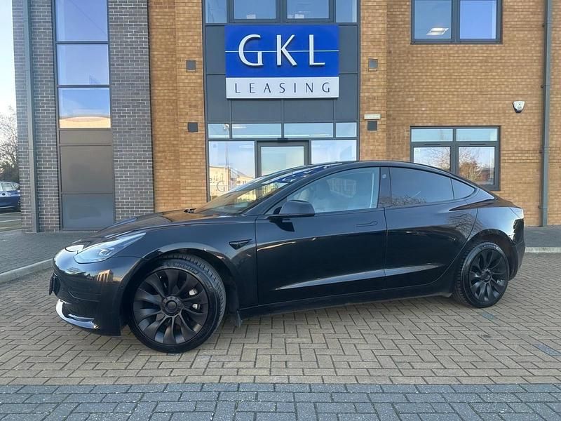 Black Used 2021 Tesla Model 3 Standard Range Sedan | £14,990 (Fair price) - Image 1/4