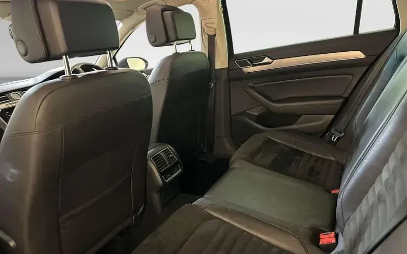 Used VW Passat GT 150 HP (110 kW) 2019 Grey Estate