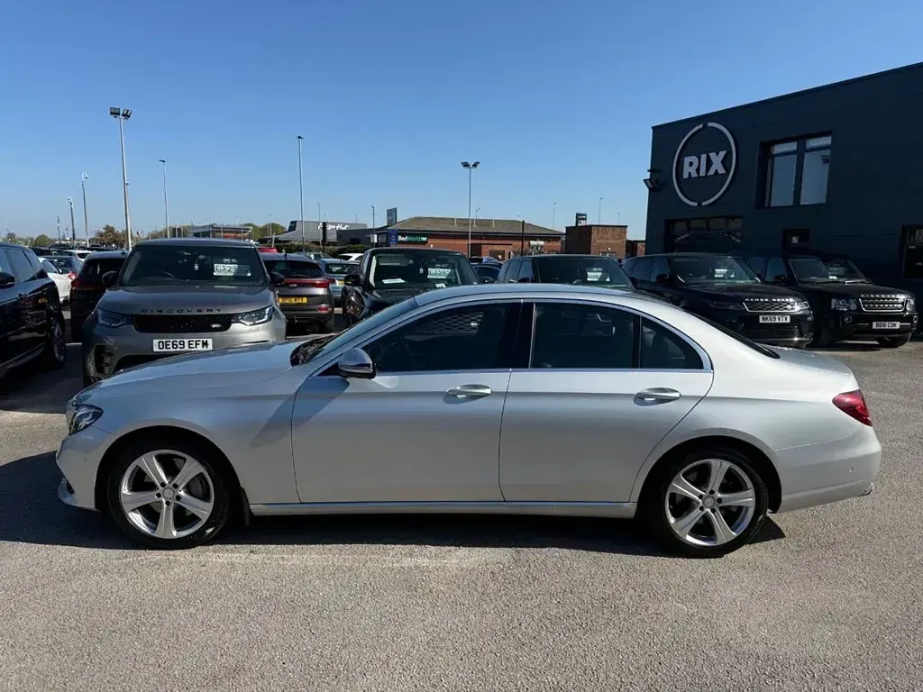 Usado Mercedes E350 SE 258 HP (189 kW) 2016 Prateado Sedan