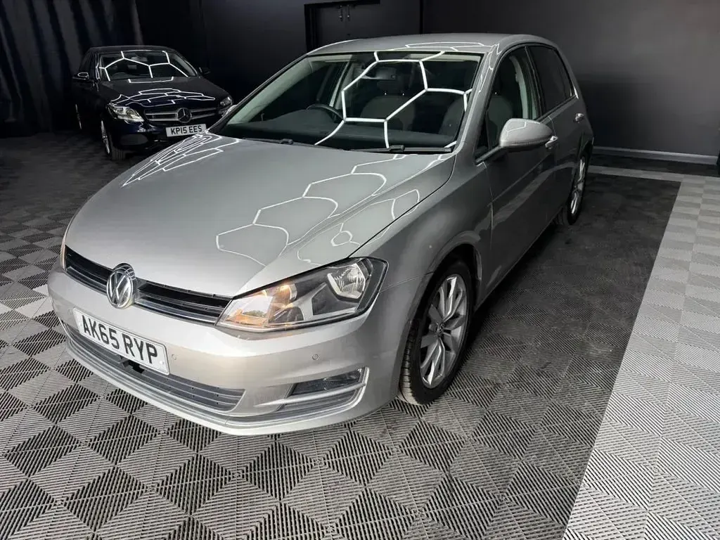 Used VW Golf VII GT 150 HP (110 kW) 2015 Silver Hatchback