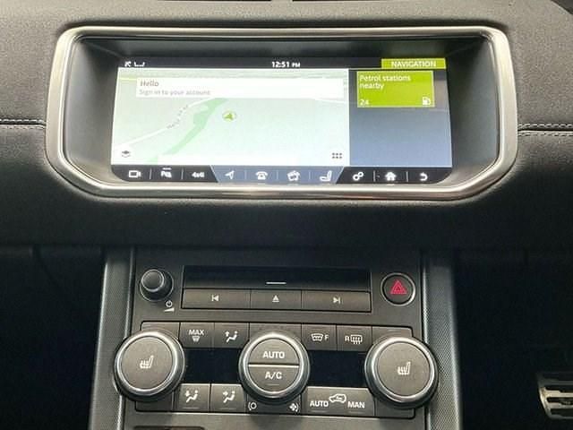 Used Land Rover Range Rover evoque HSE Dynamic 240 HP (176 kW) 2018 White SUV