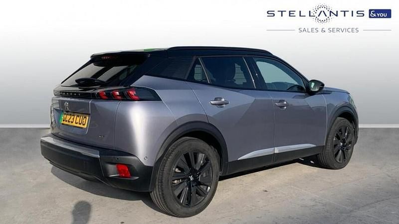 Used Peugeot e-2008 Premium 98 kW (134 HP) 2023 SUV