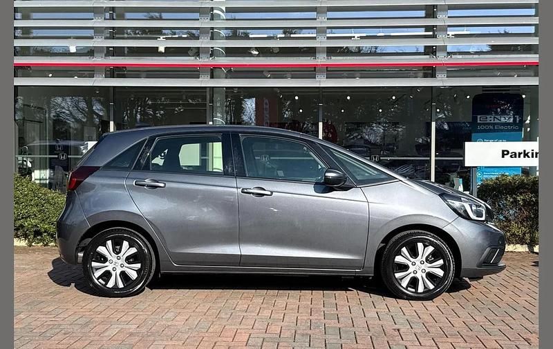 Used Honda Jazz Hybrid 109 HP (80 kW) 2023 Shining grey Hatchback