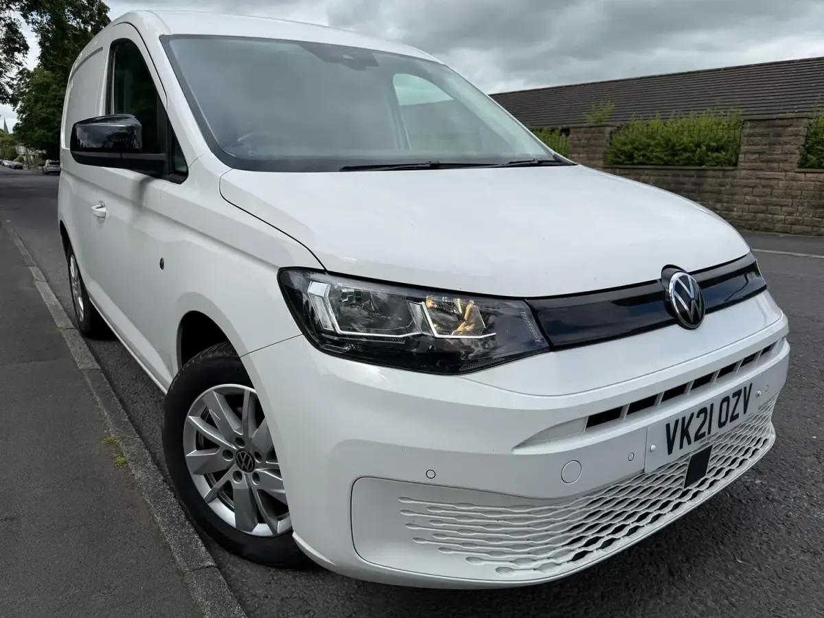 Used VW Caddy Pro 102 HP (75 kW) 2021 White MPV
