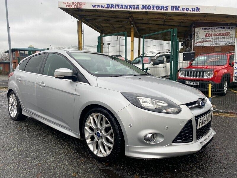 Silver Used 2014 Ford Focus Zetec Hatchback | £4,495 (Fair price) - Image 1/4