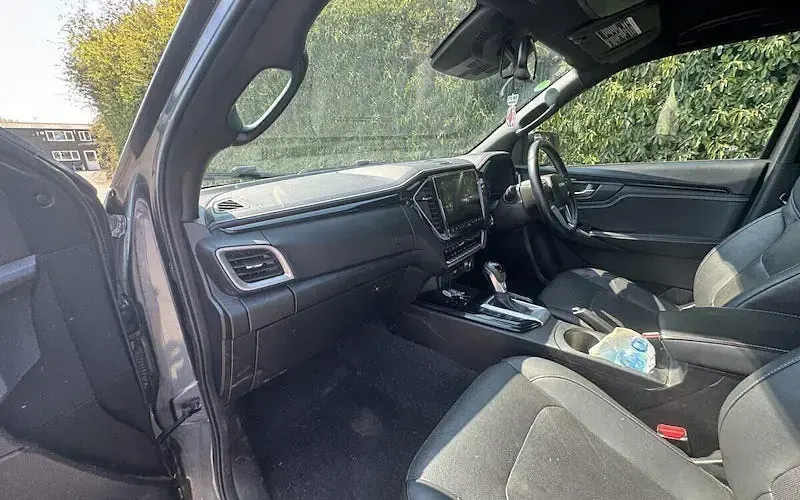 Used Isuzu D-Max 165 HP (121 kW) 2022 Grey Pickup