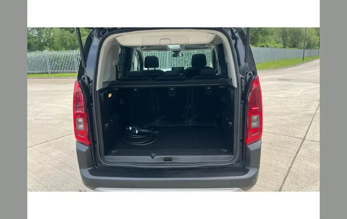 Used Citroën Berlingo XTR 98 kW (134 HP) 2023 Black MPV