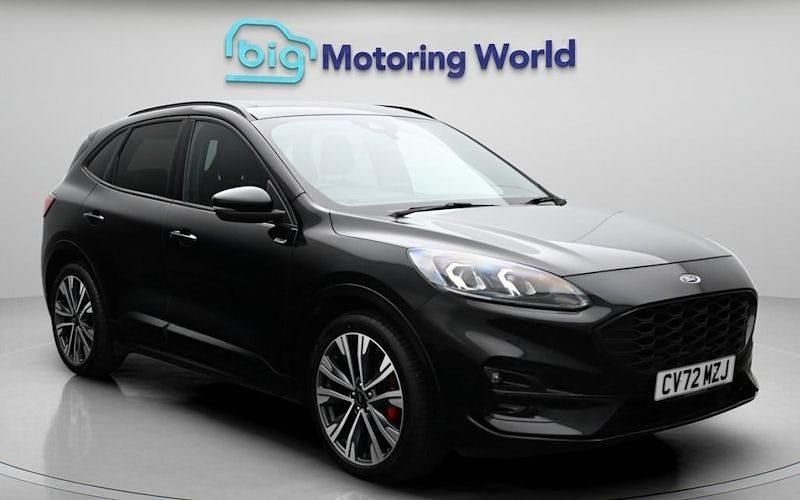 Usado Ford Kuga ST-Line X 190 HP (139 kW) 2023 SUV