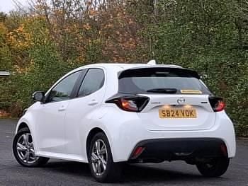 Used Mazda 2 Exclusive-Line 116 HP (85 kW) 2024 White Hatchback