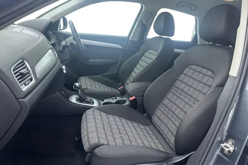 Used Audi Q3 Design 150 HP (110 kW) 2016 Grey SUV