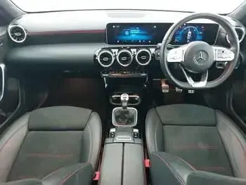 Used Mercedes A180 Executive 136 HP (100 kW) 2019 White Hatchback