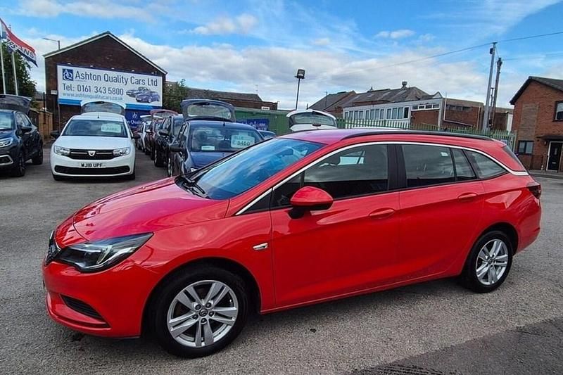 Red Used 2018 Vauxhall Astra S Estate | £5,495 (Fair price) - Image 1/1