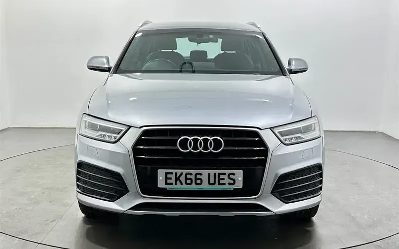 Usado Audi Q3 S-Line 150 HP (110 kW) 2016 Prateado SUV