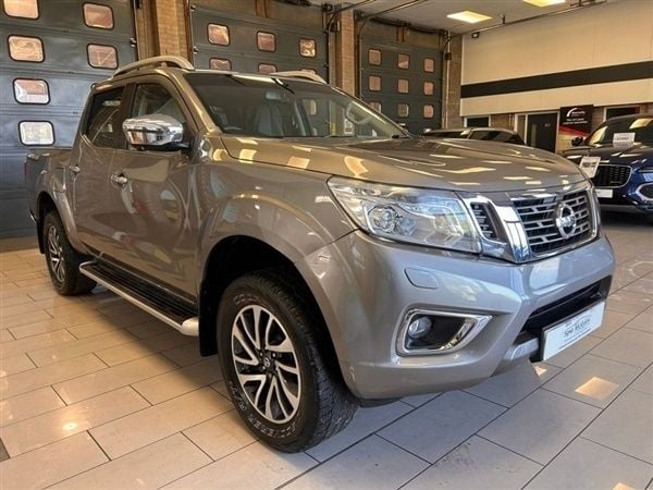 Grey Used 2017 Nissan Navara Tekna Pickup | £16,788 (Expensive) - Image 1/1