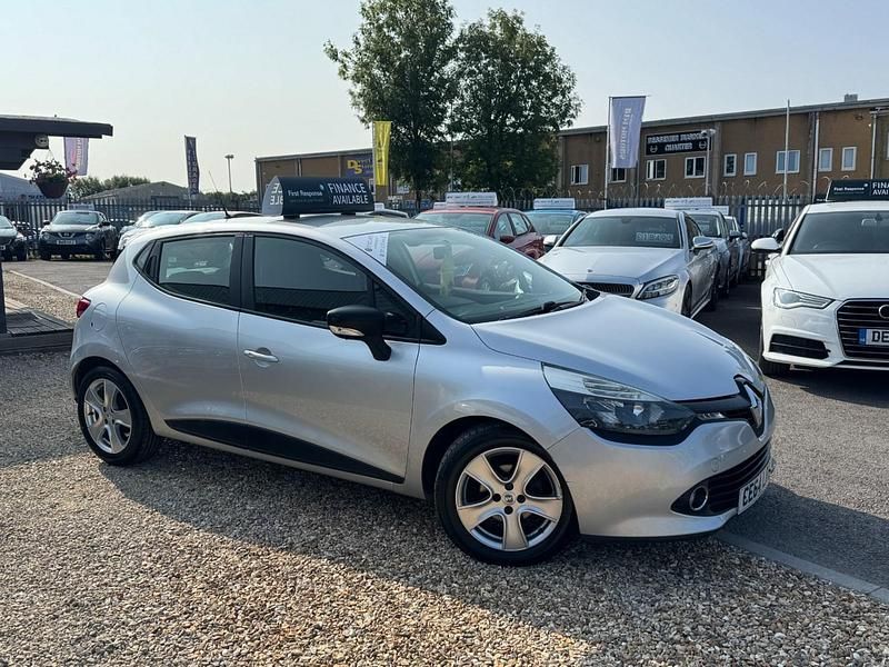 Silver Used 2014 Renault Clio IV Expression+ Hatchback | £5,495 (Fair price) - Image 1/3