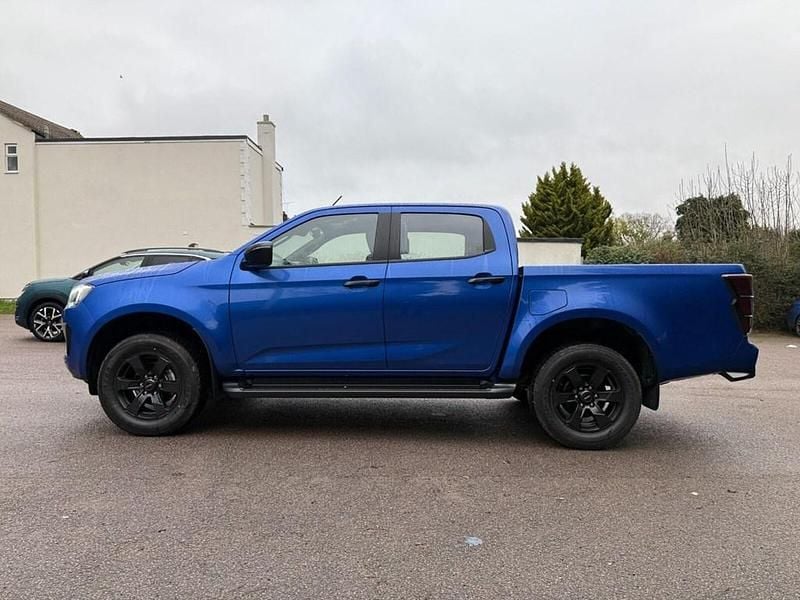 New Isuzu D-Max 163 HP (119 kW) 2025 Blue Pickup