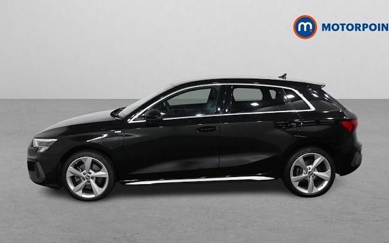 Used Audi A3 Sportback e-tron S-Line 204 HP (150 kW) 2025 Hatchback