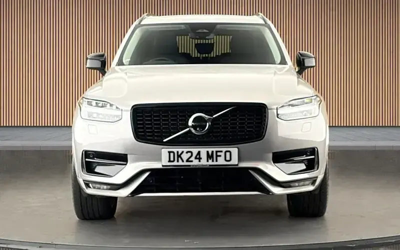 Used Volvo XC90 Plus 250 HP (183 kW) 2025 SUV