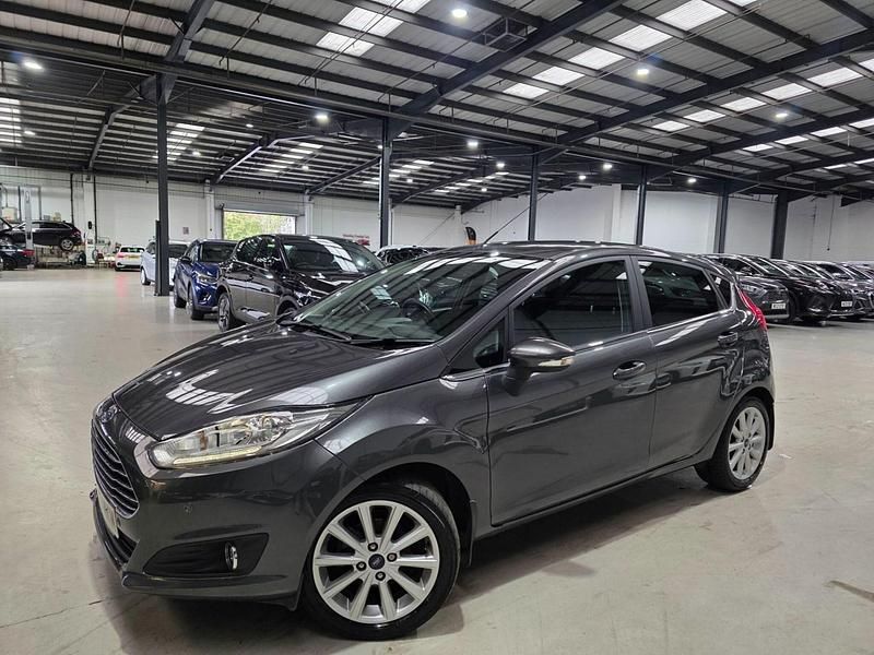 Grey Used 2015 Ford Fiesta Titanium Hatchback | £6,340 (Fair price) - Image 1/4