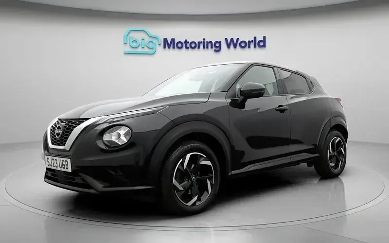 Used Nissan Juke N-Connecta 114 HP (83 kW) 2023 Black SUV