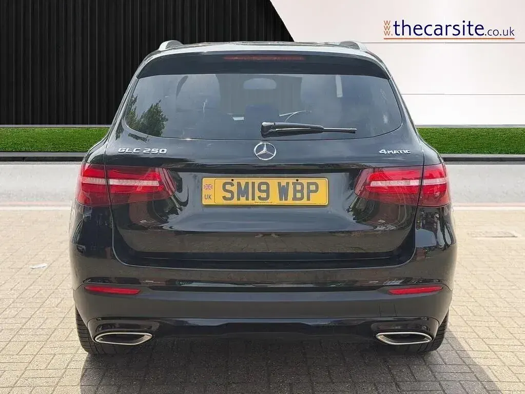 Begagnad Mercedes GLC250 Urban 2019 Svart Kombi