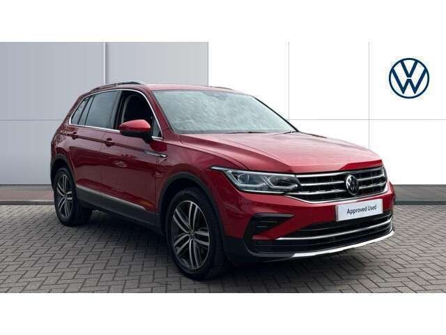 Red Used 2022 VW Tiguan Elegance SUV | £25,945 (Fair price) - Image 1/4