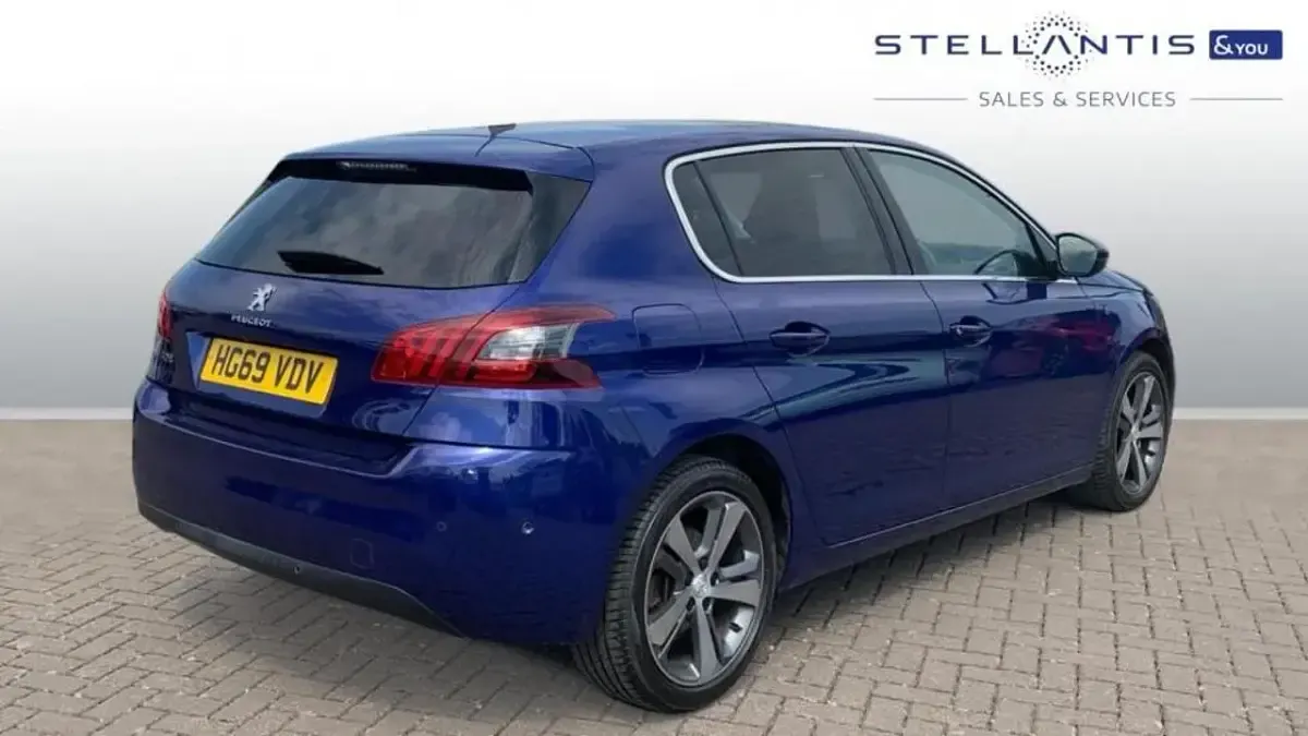 Używany Peugeot 308 S 129 KM (94 kW) 2020 Niebieski Hatchback