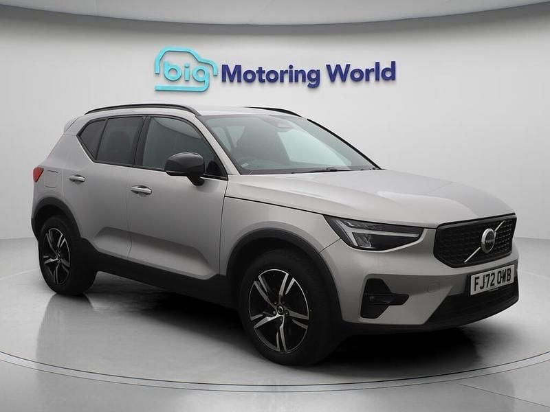 Silver Used 2022 Volvo XC40 Plus SUV | £25,000 (Fair price) - Image 1/4