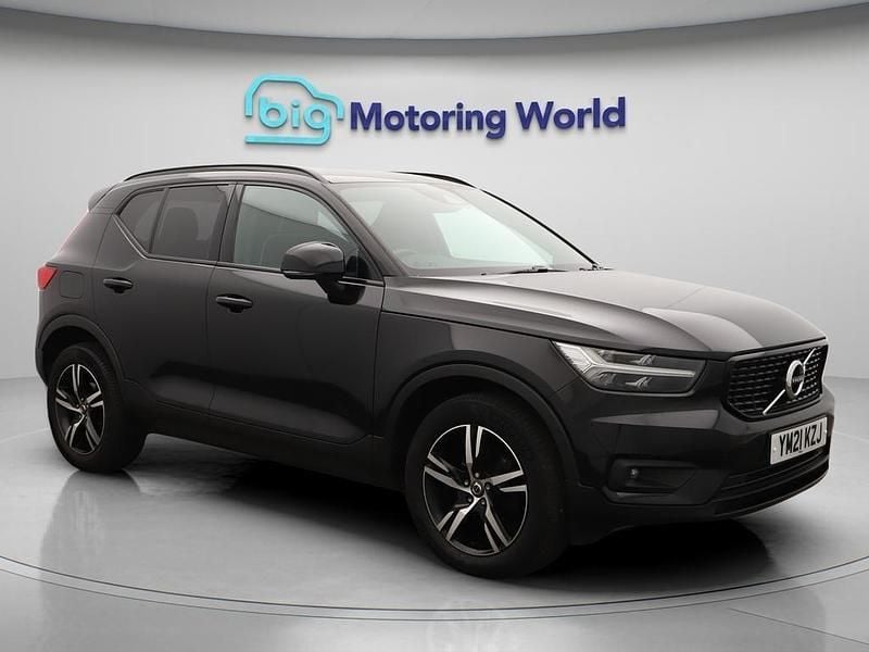 Black Used 2021 Volvo XC40 R-Design SUV | £21,497 (Good price) - Image 1/4