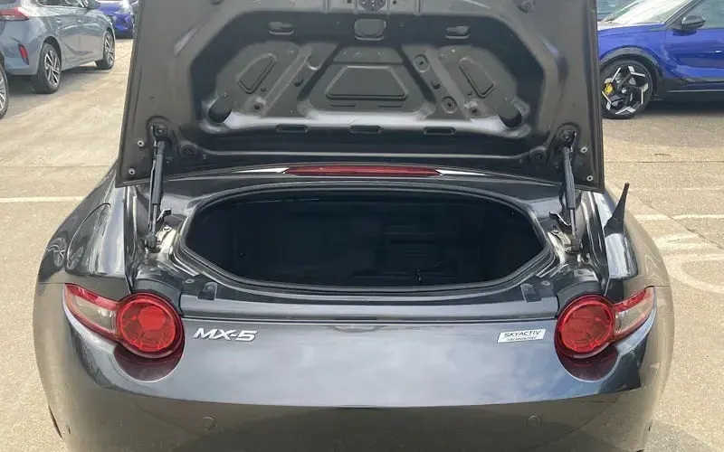 Used Mazda MX5 Inclusive 160 HP (117 kW) 2018 Cabriolet
