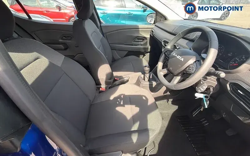 Used Dacia Sandero Essentiel 91 HP (66 kW) 2024 Blue Hatchback