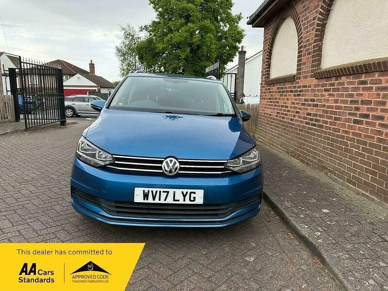 Used VW Touran Family 110 HP (80 kW) 2017 Blue MPV