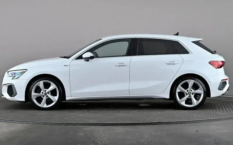 Used Audi A3 Sportback S-Line 150 HP (110 kW) 2024 Hatchback
