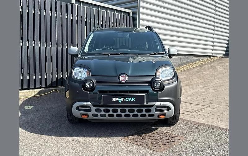 Used Fiat Panda Garmin 68 HP (50 kW) 2024 Green Hatchback