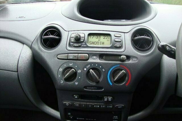 Used Toyota Yaris 2001 Hatchback