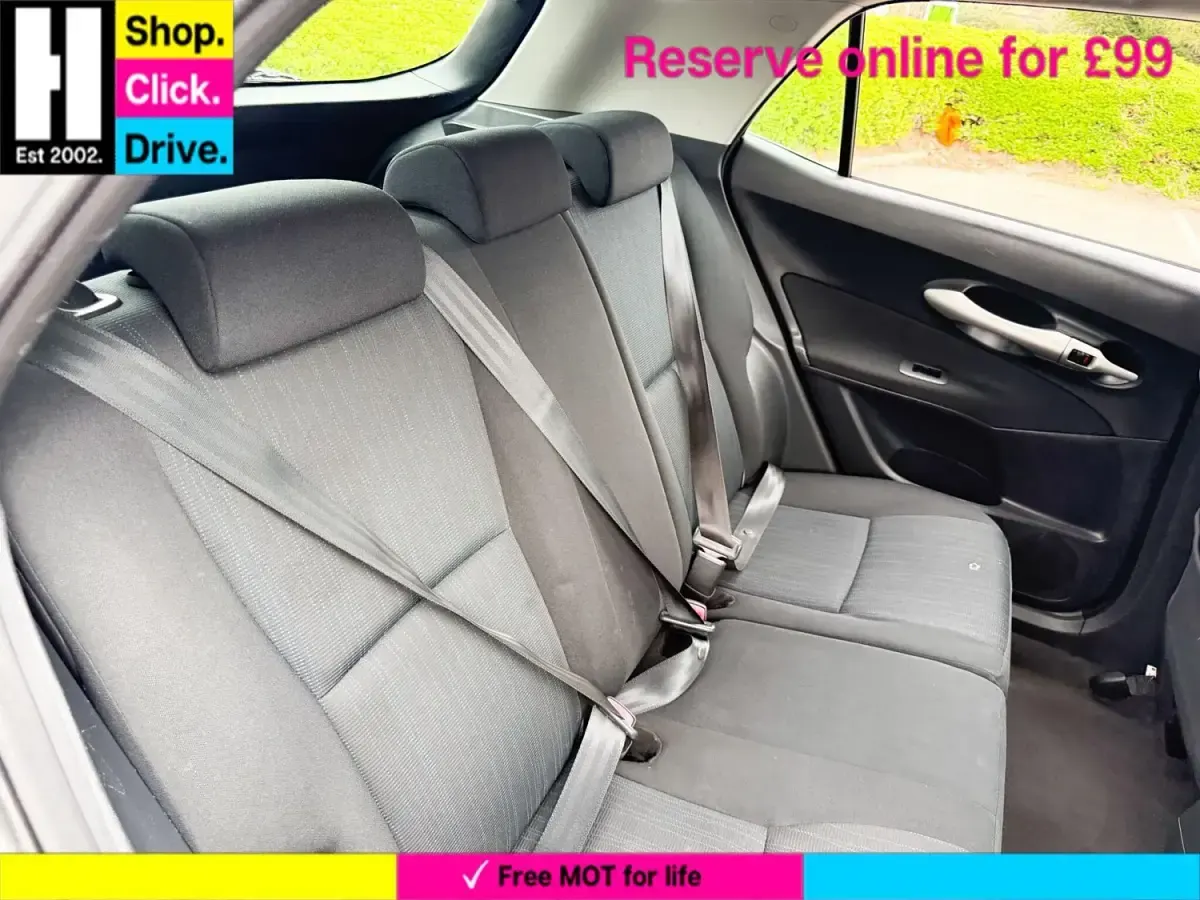 Usado Toyota Auris 124 HP (91 kW) 2009 Prateado Citadino