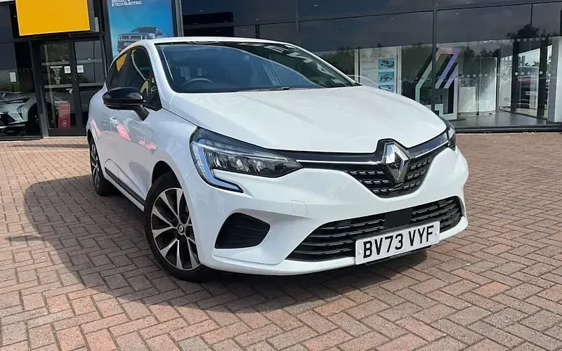 Used Renault Clio Evolution 90 HP (66 kW) 2023 Hatchback