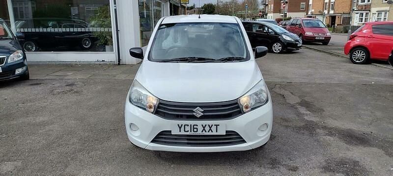 Used Suzuki Celerio SZ3 68 HP (50 kW) 2016 White Hatchback
