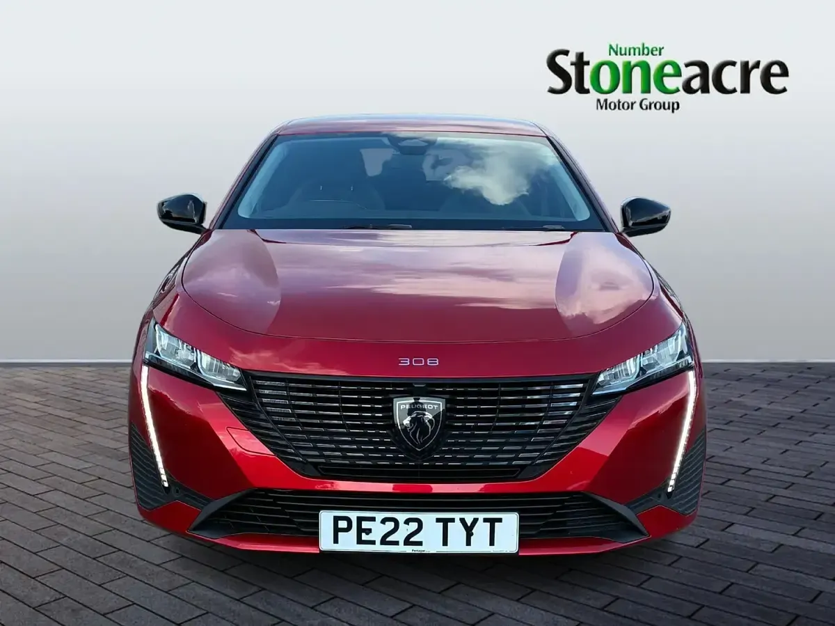 Used Peugeot 308 Allure Premium 130 HP (95 kW) 2022 Red Hatchback