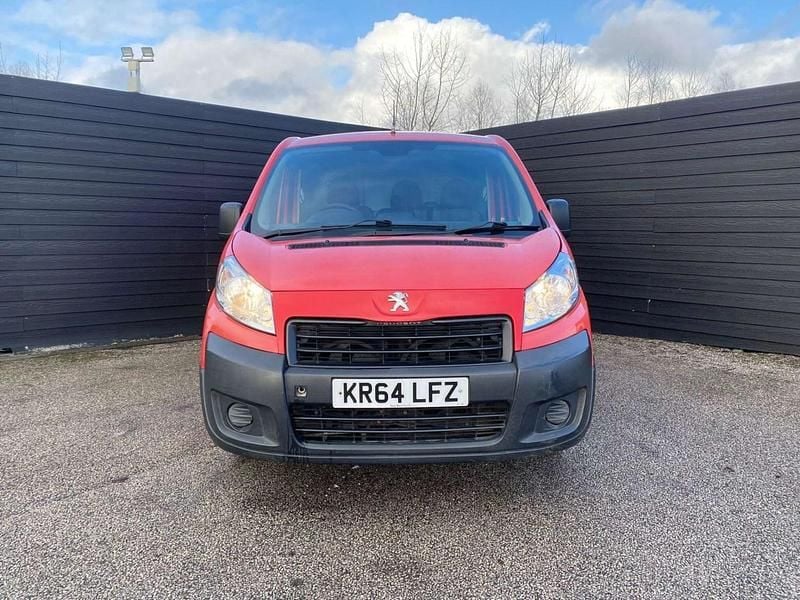 Used Peugeot Expert 90 HP (66 kW) 2014 Red Van